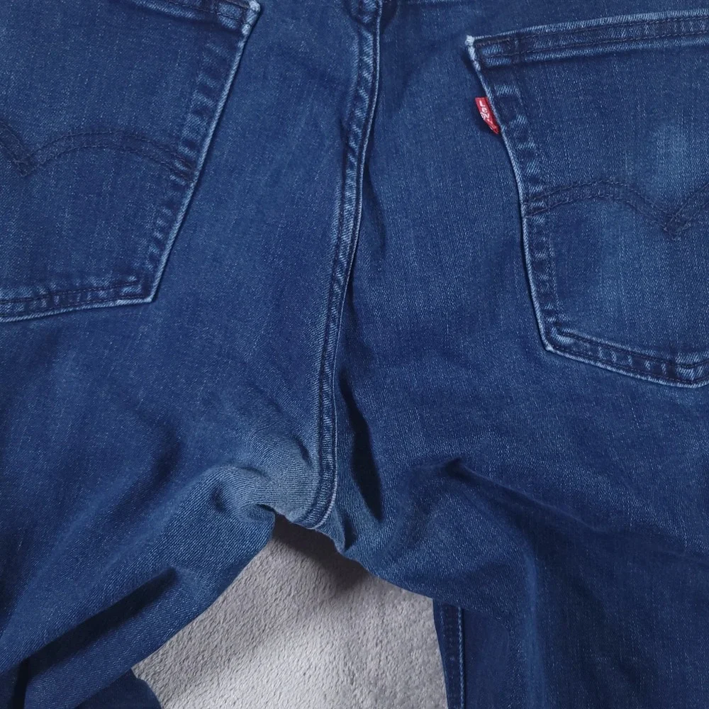 Levis 541‎ Jeans Mens 36x34 Athletic Stretch Indigo Blue Denim Distressed